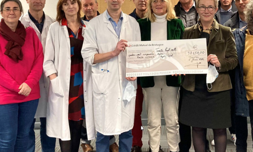 28 caisses costarmoricaines du Crédit Mutuel de Bretagne ont remis un don de 38.450 € 28 caisses costarmoricaines du Crédit Mutuel de Bretagne ont remis un don de 38.450 €