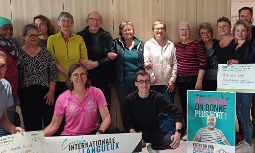 Un double don de la part de la corrida de Langueux et de l'amicale du personnel pour le projet d'APA Un double don de la part de la corrida de Langueux et de l'amicale du personnel pour le projet d'APA