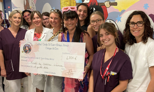 Un don de 4800 € pour le projet de fresques dans les chambres du secteur pédiatrique Un don de 4800 € pour le projet de fresques dans les chambres du secteur pédiatrique